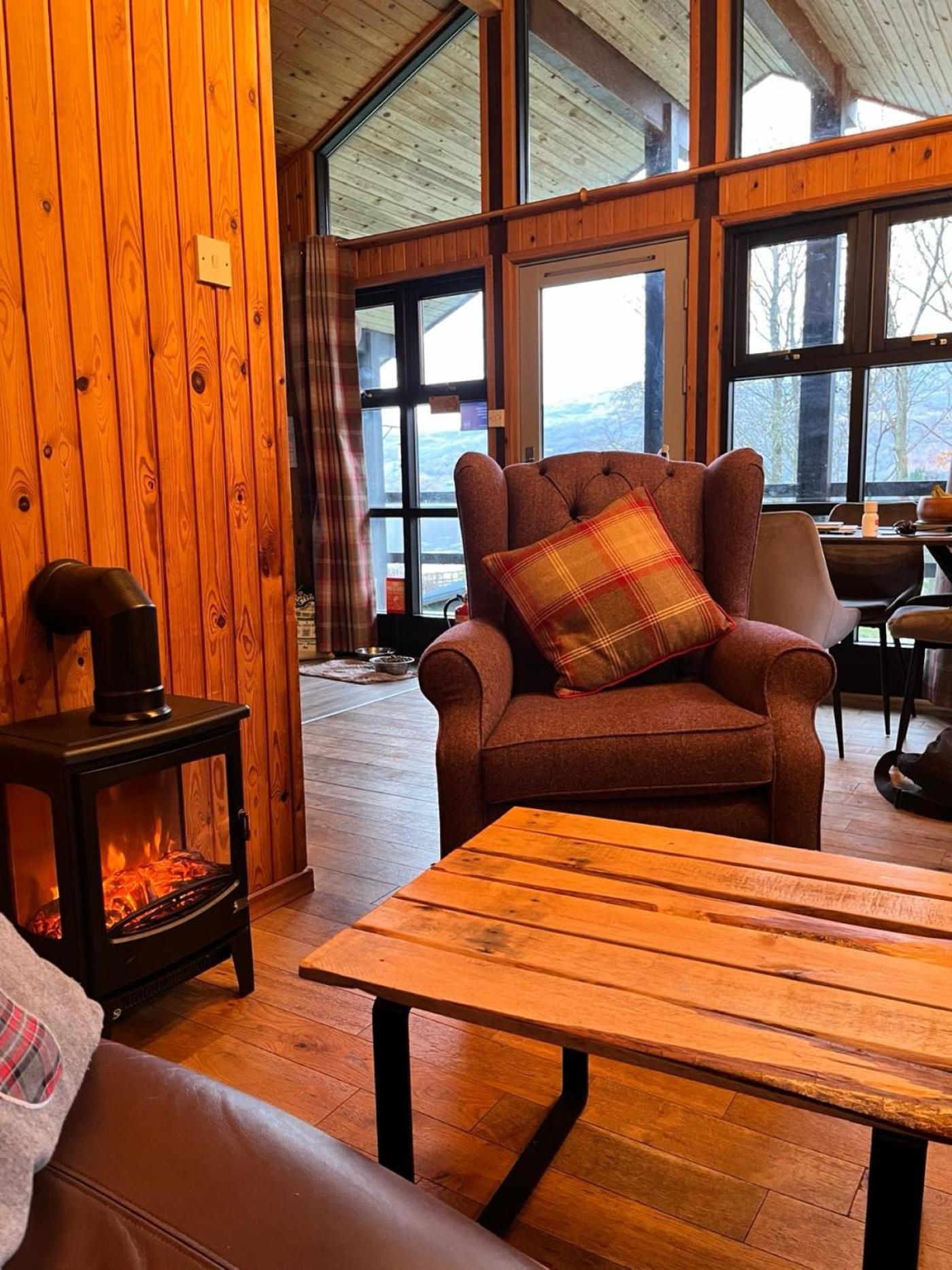 Milton Bay Luxury Lodge Wrapped In Exceptional Scenery Morenish Eksteriør billede